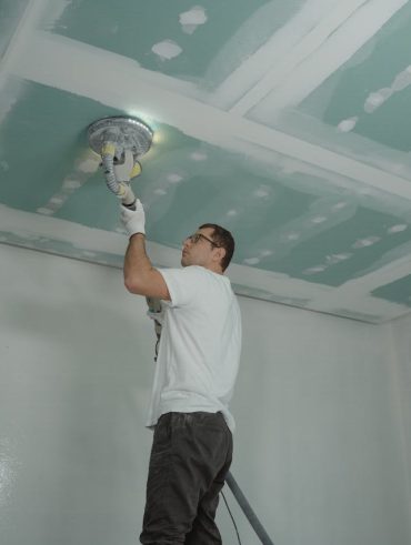 les causes des fissures sur le plafond.jpg