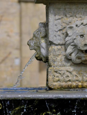 une fontaine extérieure murale pour le jardin en 2025.
