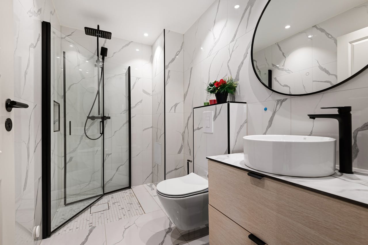 astuces et idées pour Rénover une petite salle de bain