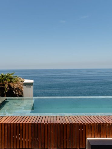 avantages, installation et entretien d'une Piscine bois semi enterrée